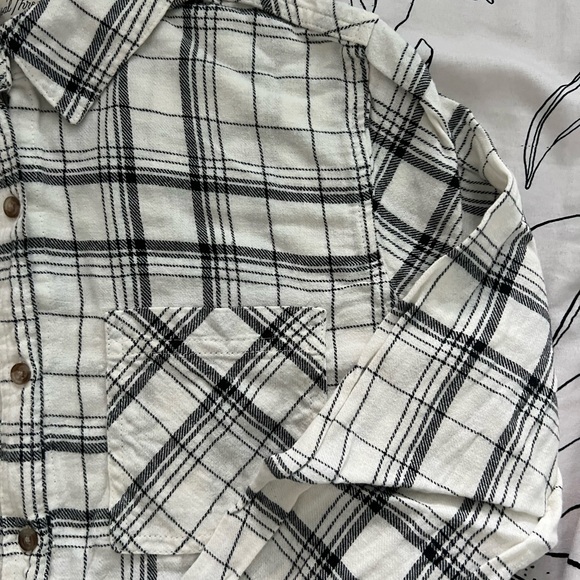 Universal Thread Flannel - Picture 4 of 4